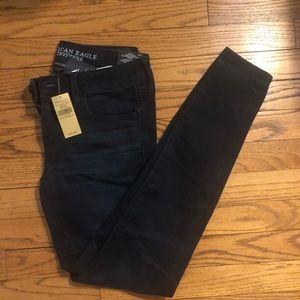 AE Super Stretch Jegging Size 6 NWT